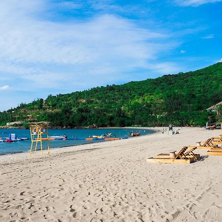Bounce Beach Resort And Spa Da Nang Exterior photo