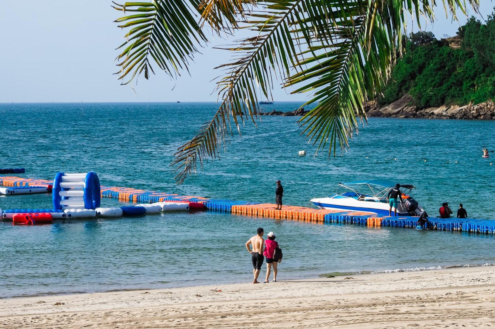 Bounce Beach Resort And Spa Da Nang Exterior photo