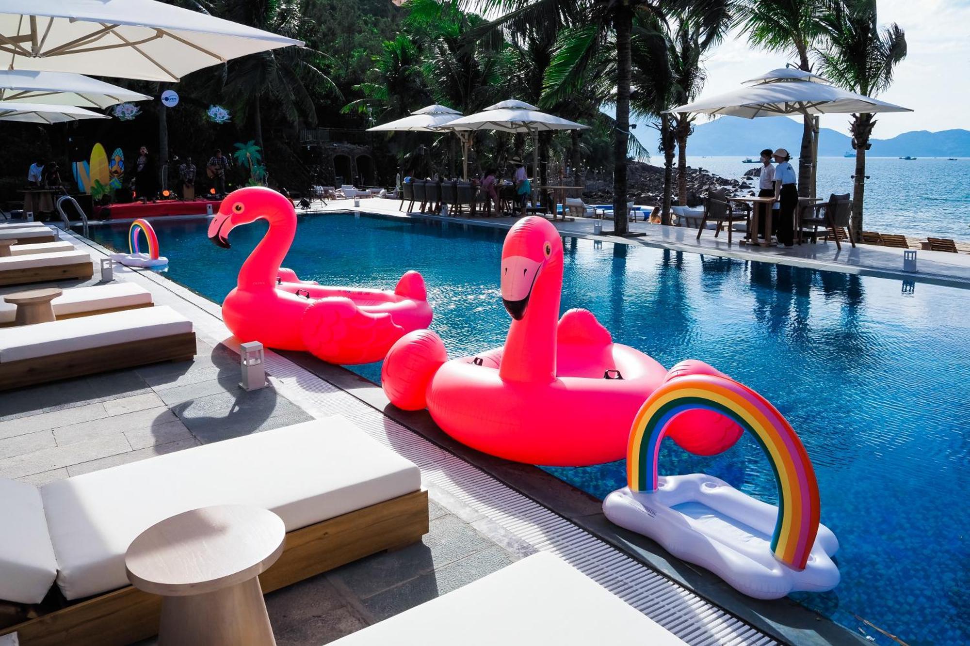 Bounce Beach Resort And Spa Da Nang Exterior photo