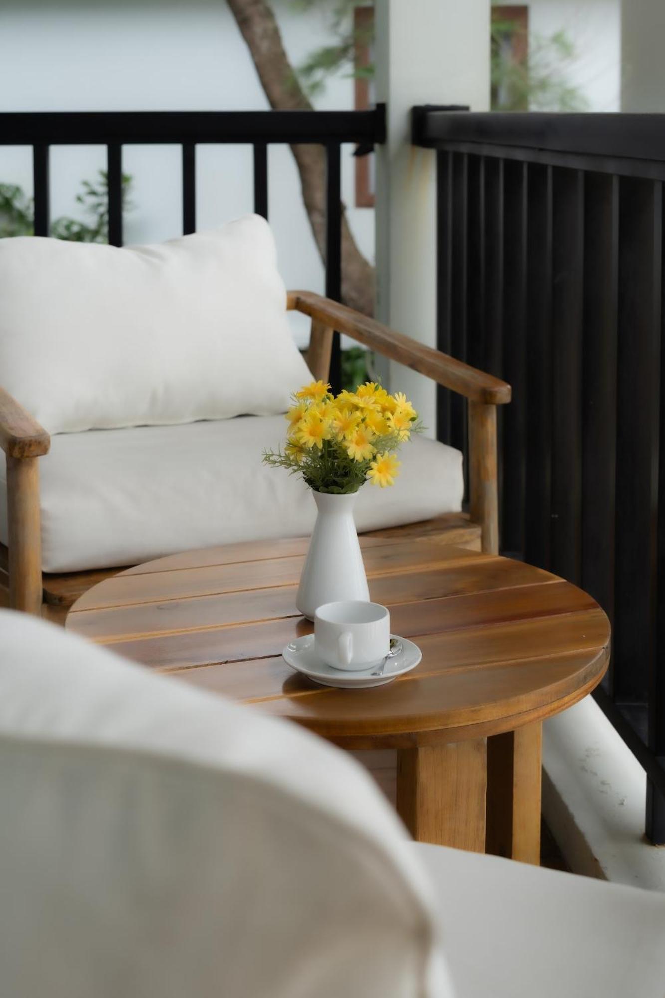 Bounce Beach Resort And Spa Da Nang Exterior photo