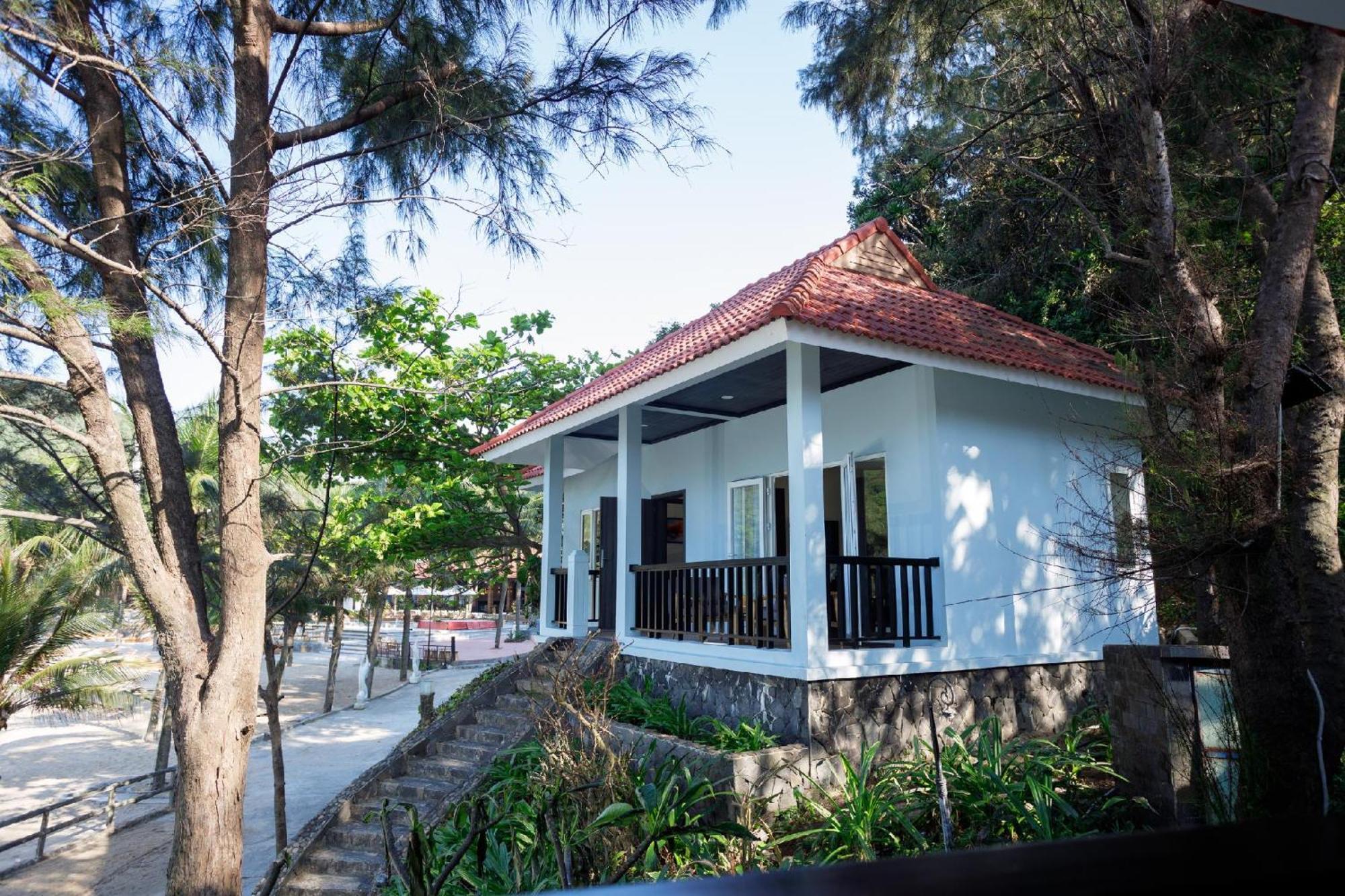Bounce Beach Resort And Spa Da Nang Exterior photo