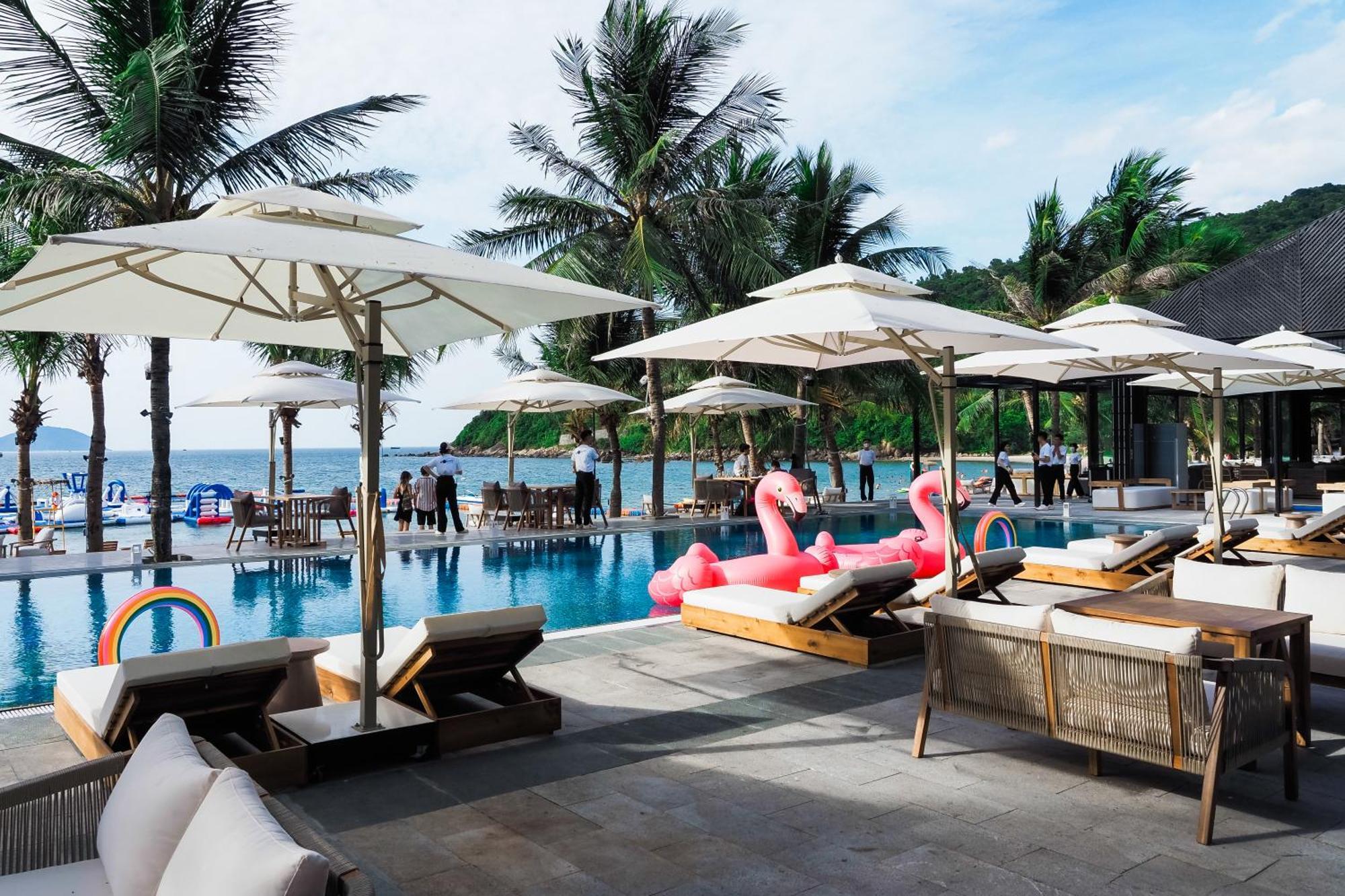 Bounce Beach Resort And Spa Da Nang Exterior photo
