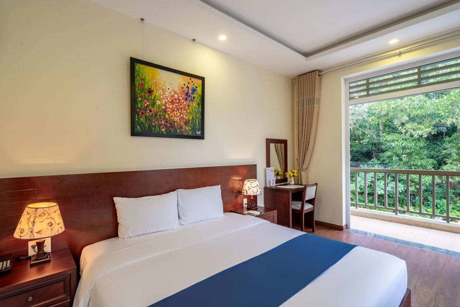 Bounce Beach Resort And Spa Da Nang Room photo